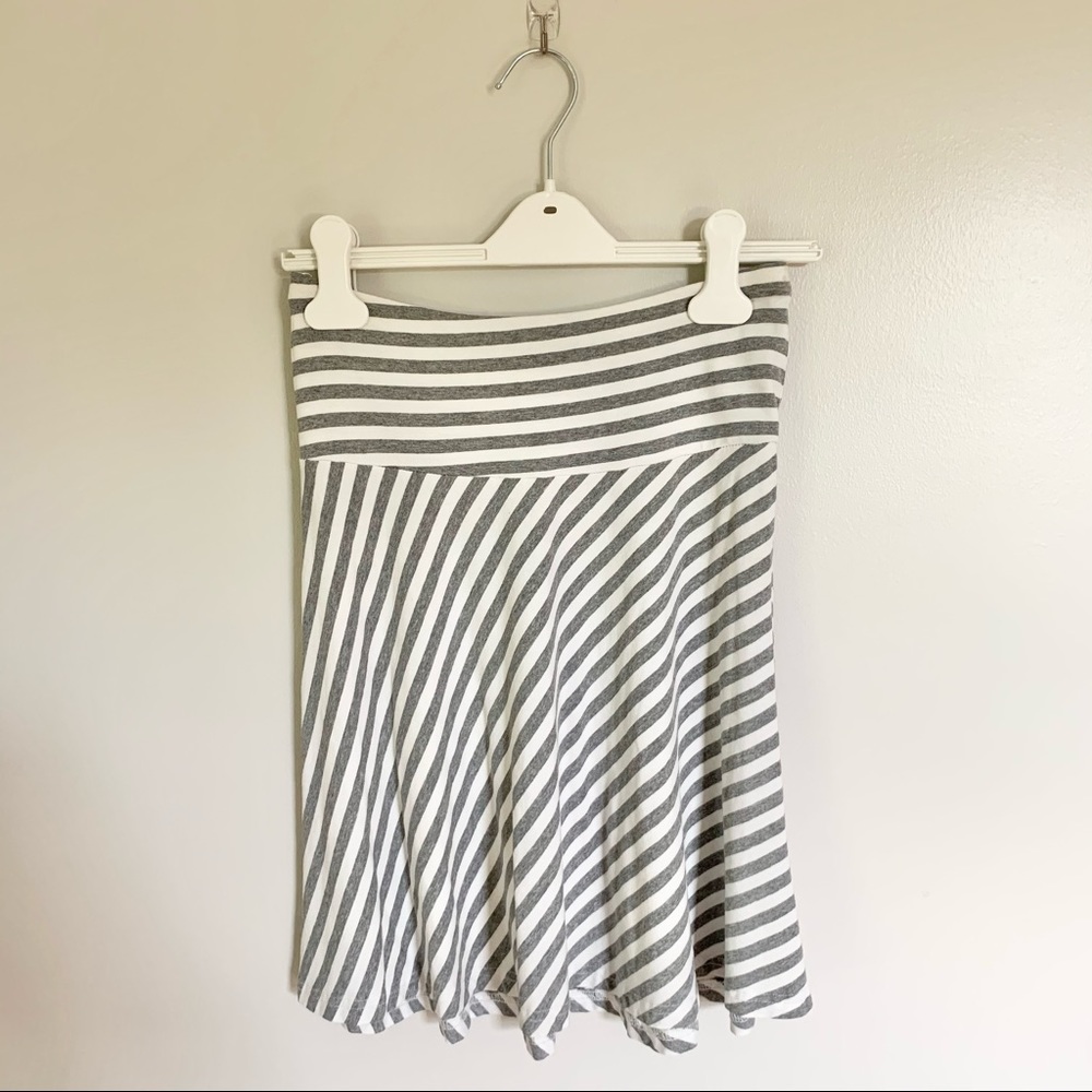 H&M | Gray and White Striped Skirt | Sz 4